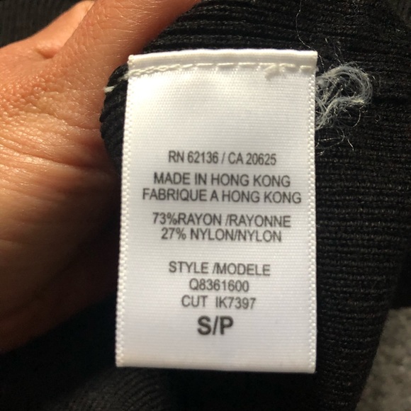 Guess Sweater - Picture 3 of 4